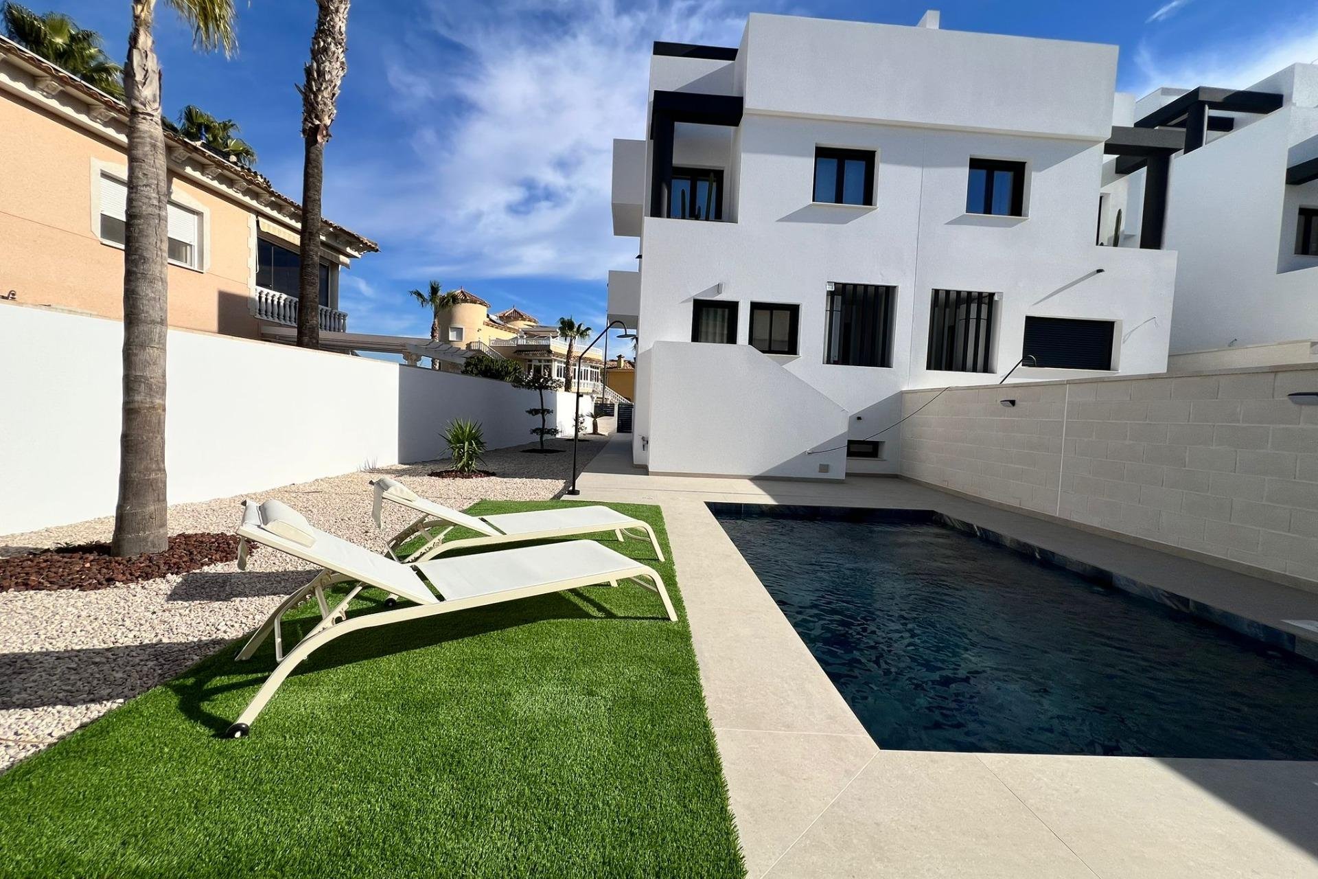 Neue Gebäude - Stadthaus -
Benferri - Benfis Park