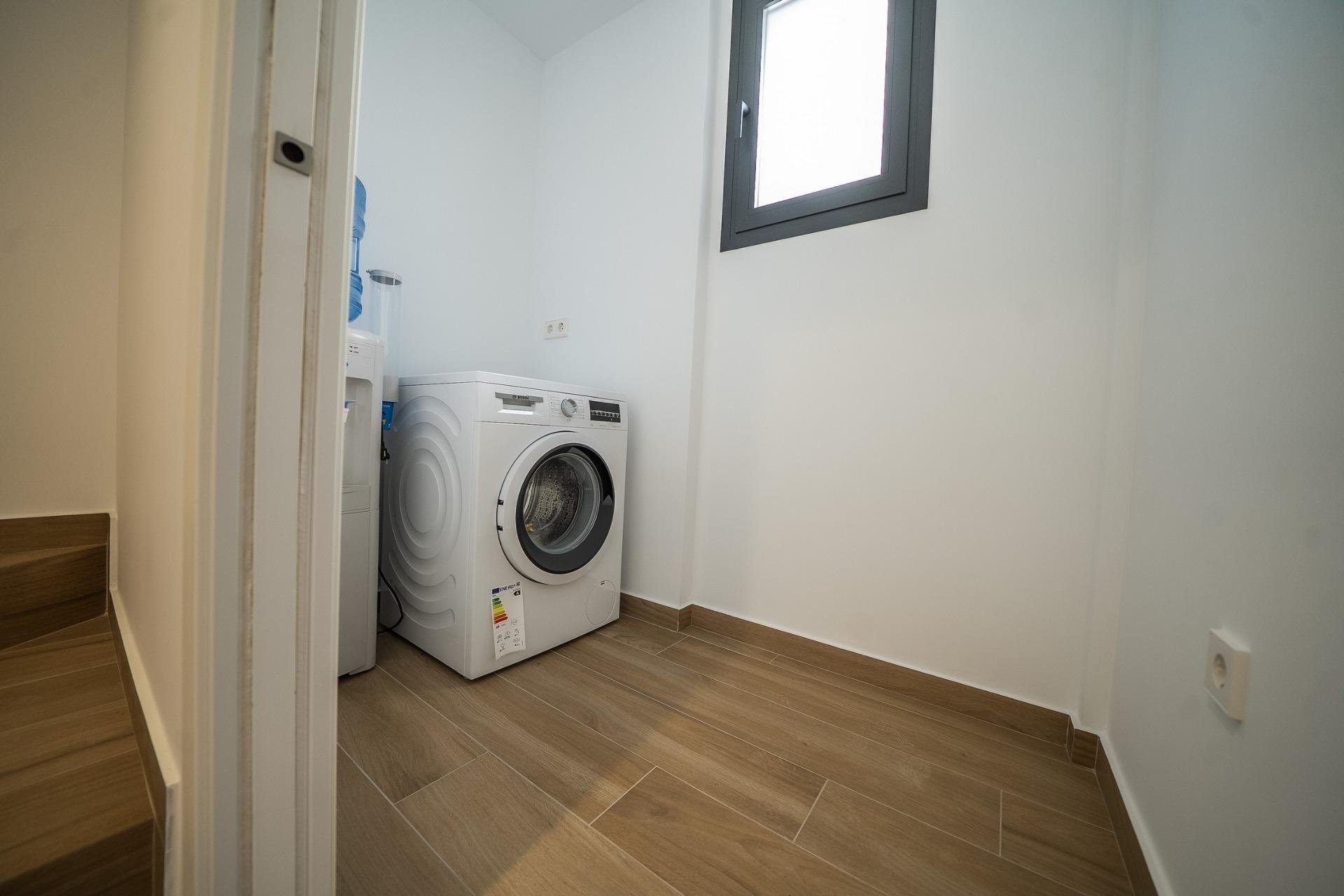 Neue Gebäude - Villa -
Algorfa - La Finca Golf