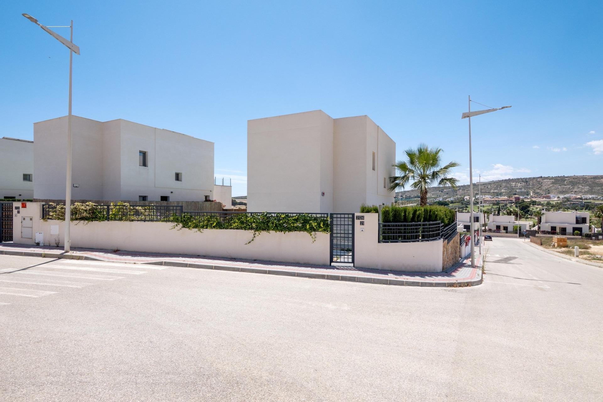 Neue Gebäude - Villa -
Algorfa - La Finca Golf
