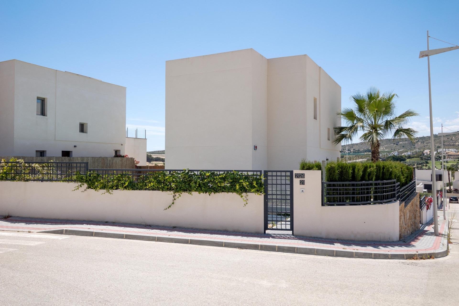 Neue Gebäude - Villa -
Algorfa - La Finca Golf