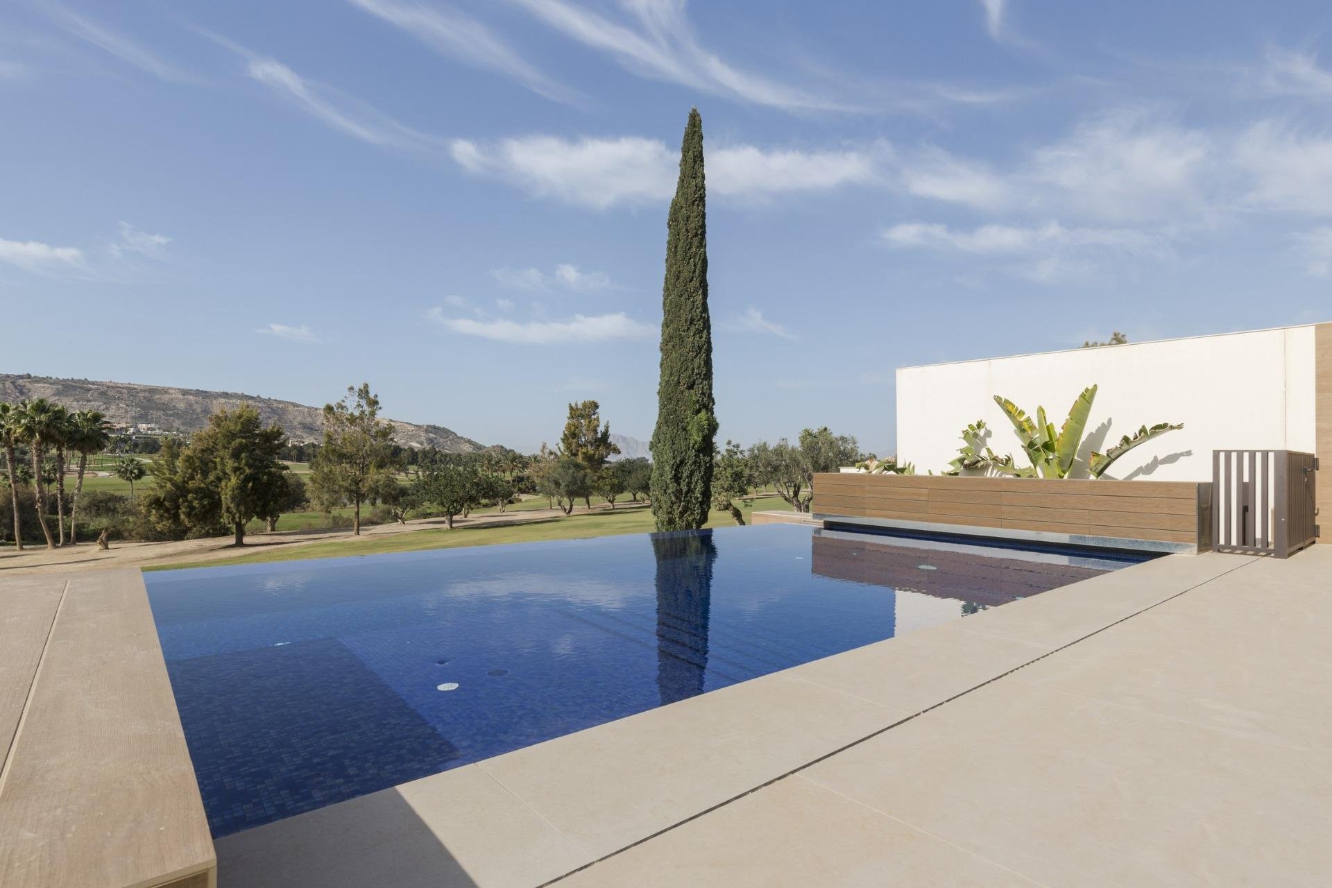 Neue Gebäude - Villa -
Algorfa - La Finca Golf
