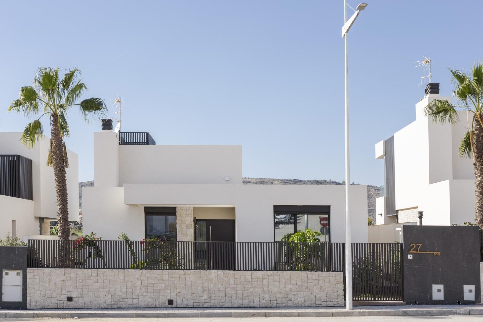 Neue Gebäude - Villa -
Algorfa - La Finca Golf