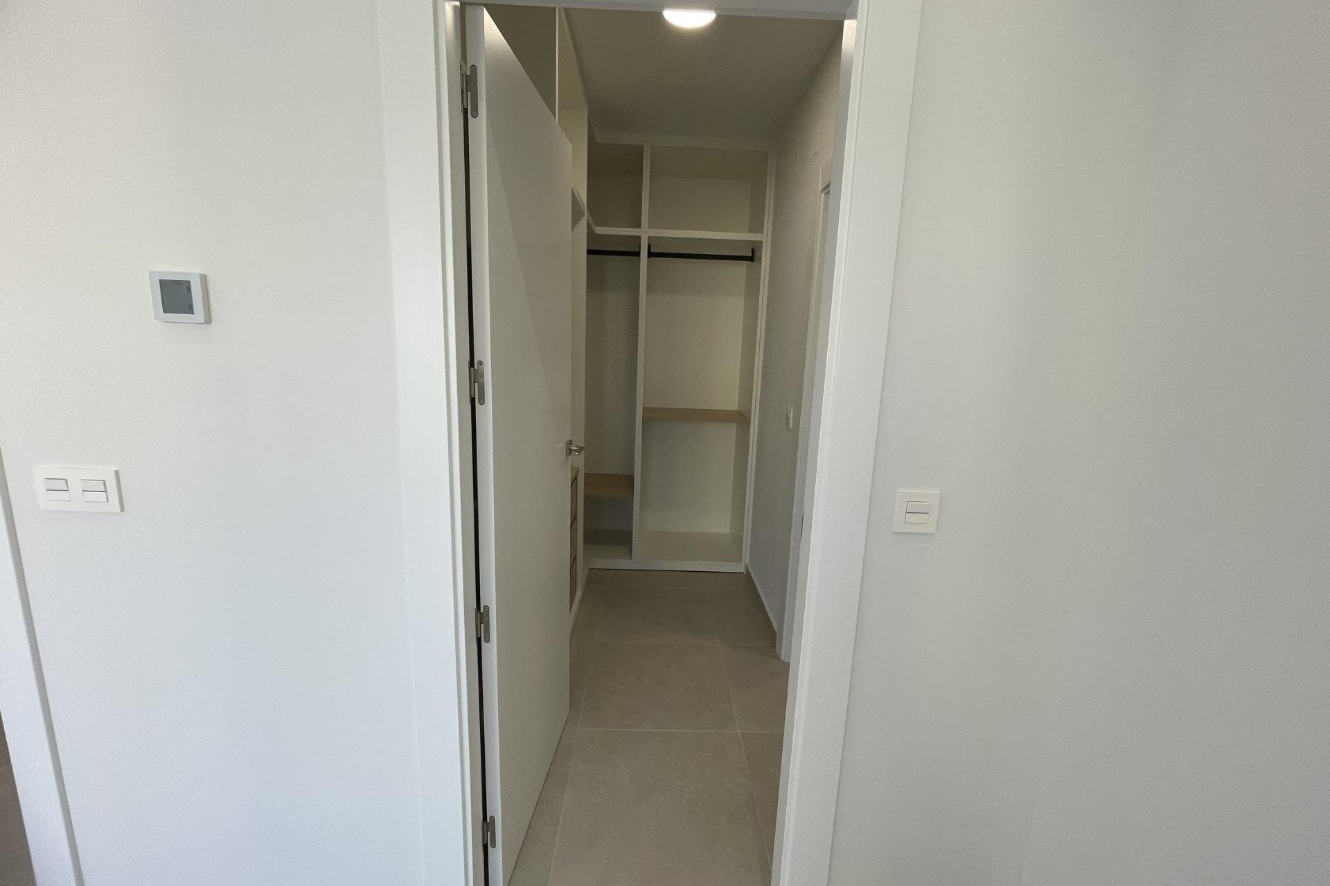 Neue Gebäude - Villa -
Almoradí - Heredades