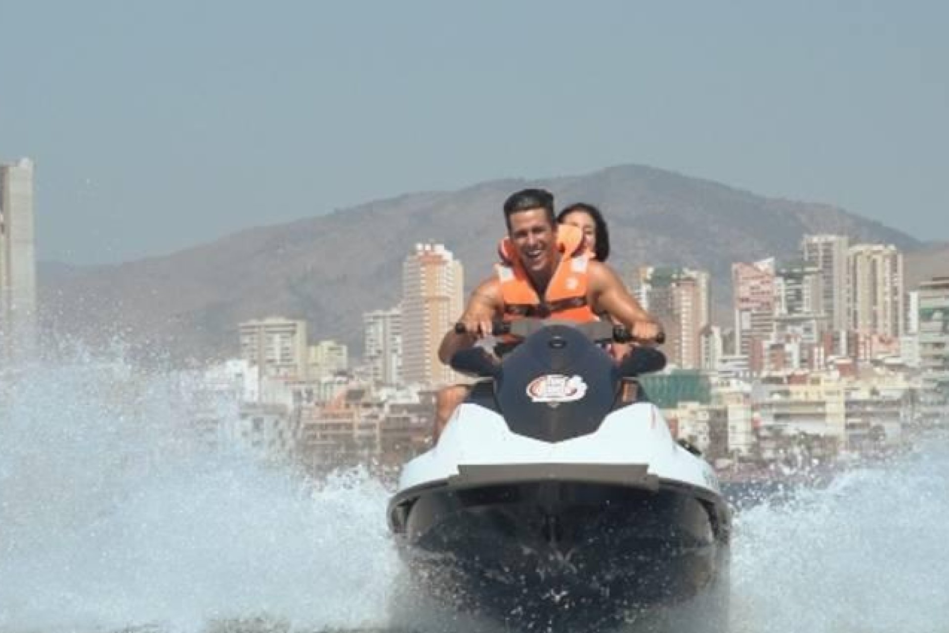 Neue Gebäude - Villa -
Benidorm - Urbanizaciones