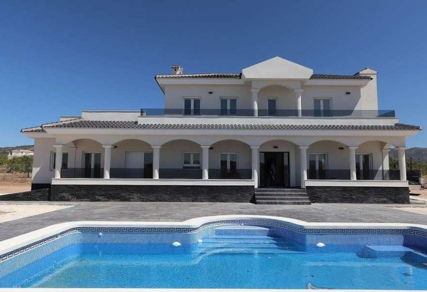 Neue Gebäude - Villa -
Pinoso - Camino Del Prado