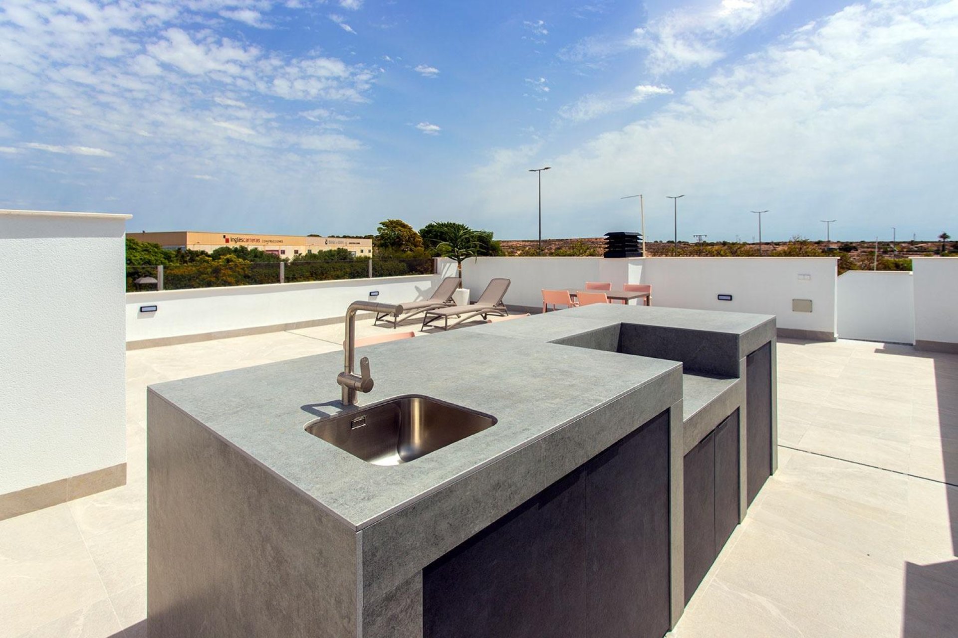 Neue Gebäude - Villa -
Sucina