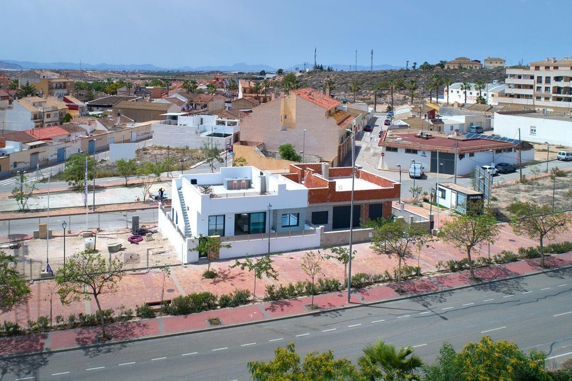 Neue Gebäude - Villa -
Sucina