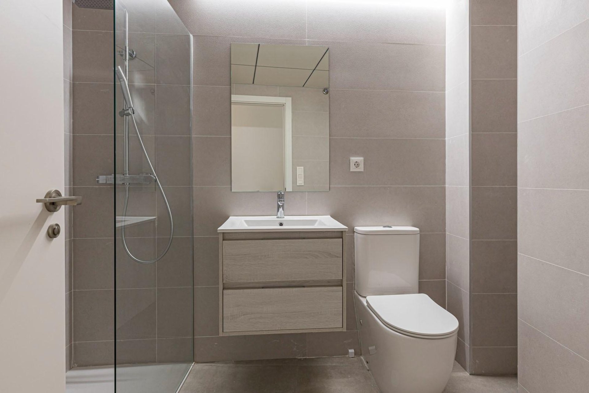 Neue Gebäude - Wohnung -
Murcia - Centro