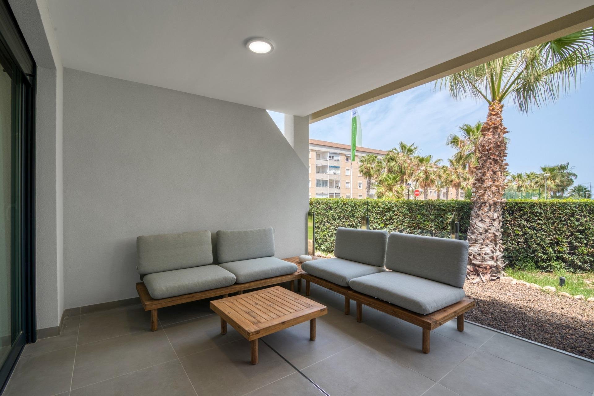 Neue Gebäude - Wohnung -
Torrevieja - Punta Prima