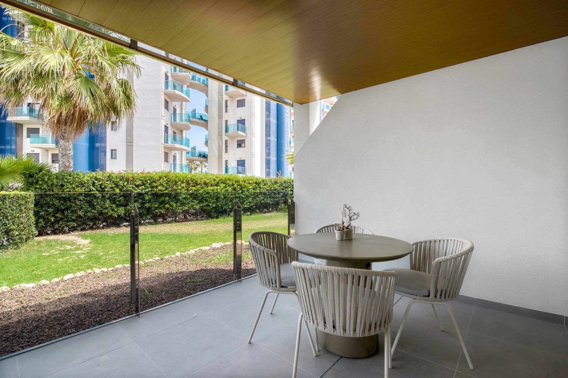 Neue Gebäude - Wohnung -
Torrevieja - Punta Prima