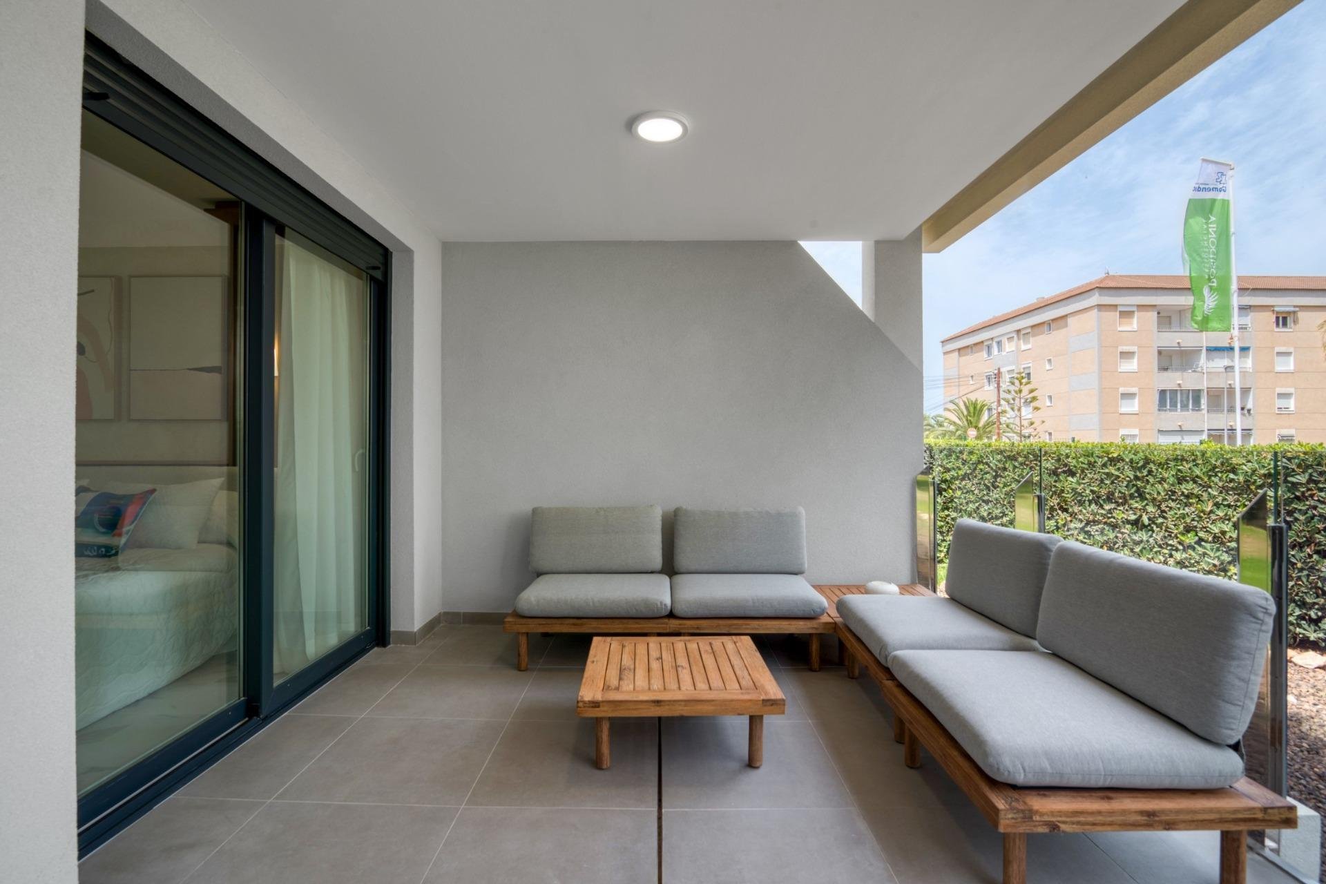 Neue Gebäude - Wohnung -
Torrevieja - Punta Prima