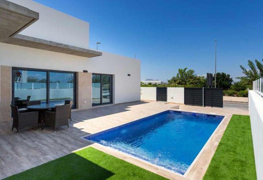 New Build - Detached Villa -
Daya Nueva - Centro