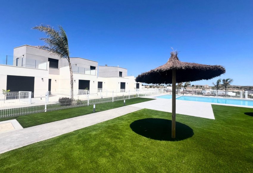 New Build - Townhouse -
Baños y Mendigo - Altaona Golf