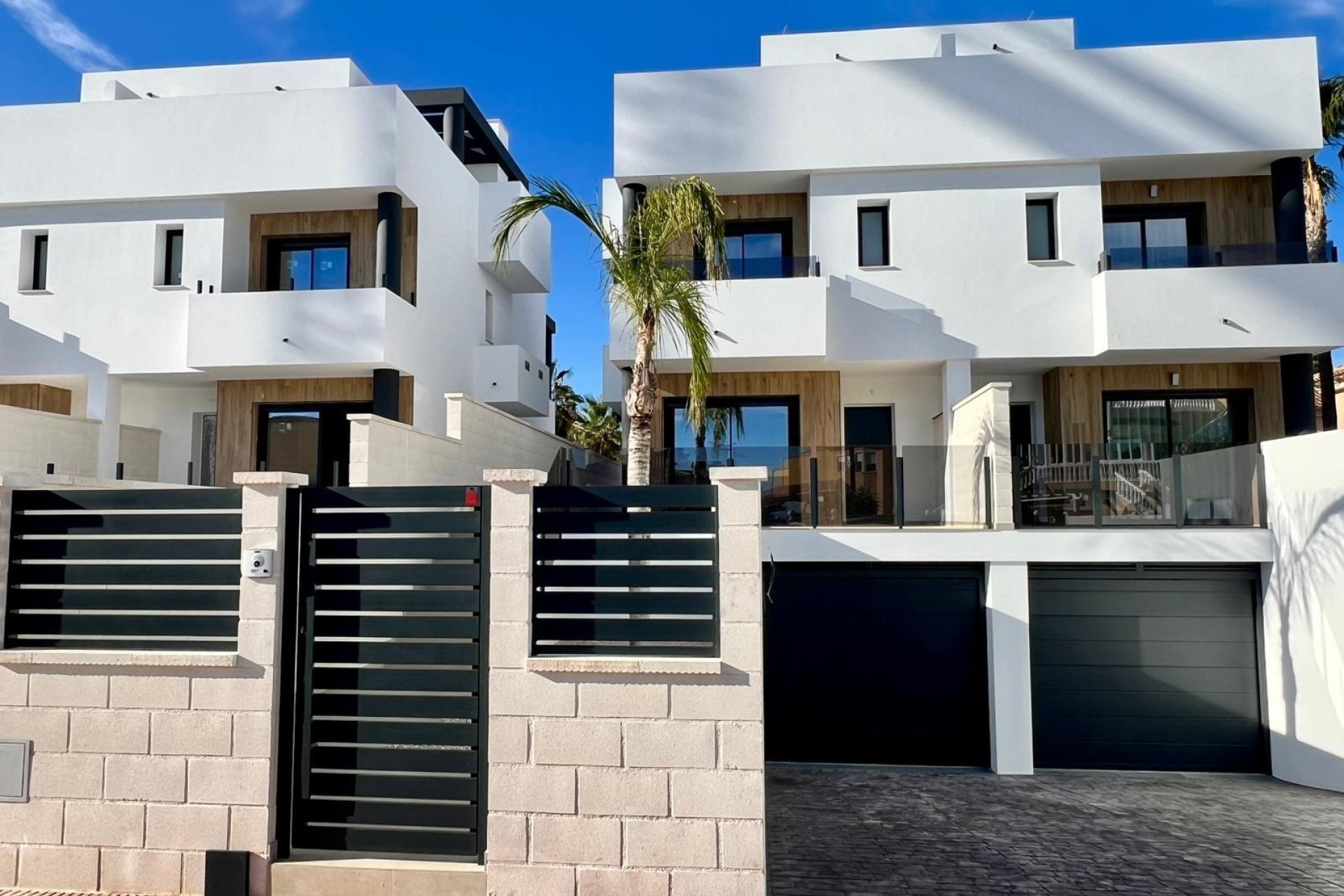 New Build - Townhouse -
Benferri - Benfis Park