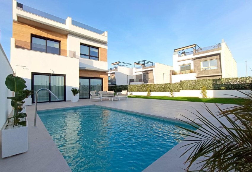 New Build - Townhouse -
Benijofar - Pueblo