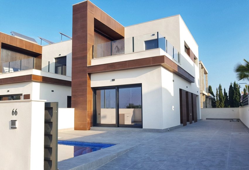 New Build - Townhouse -
Daya Nueva