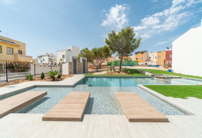Nybyggnation - Bungalow -
Torrevieja - Los Balcones