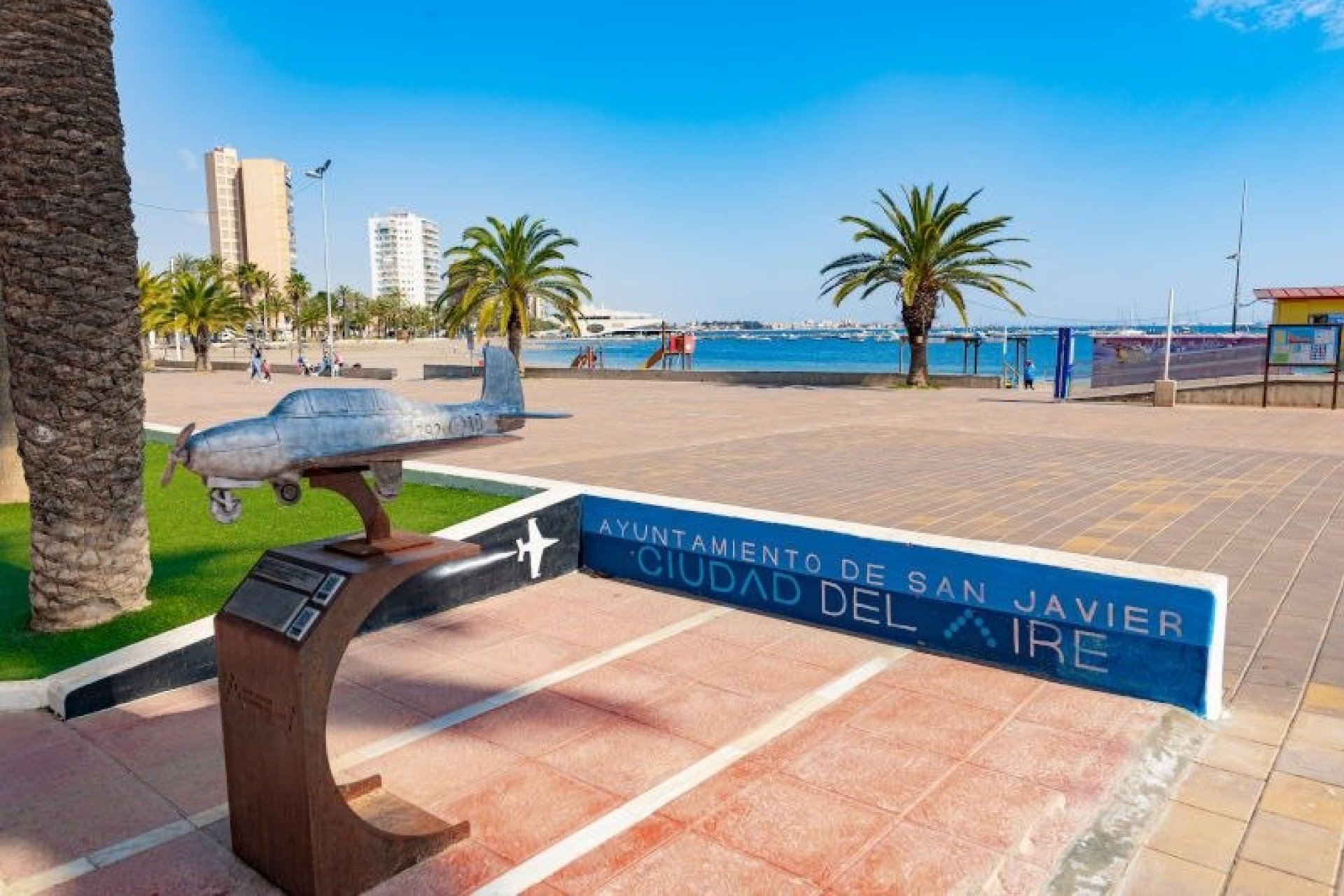 Nybyggnation - Radhus -
San Javier - Parque del doce