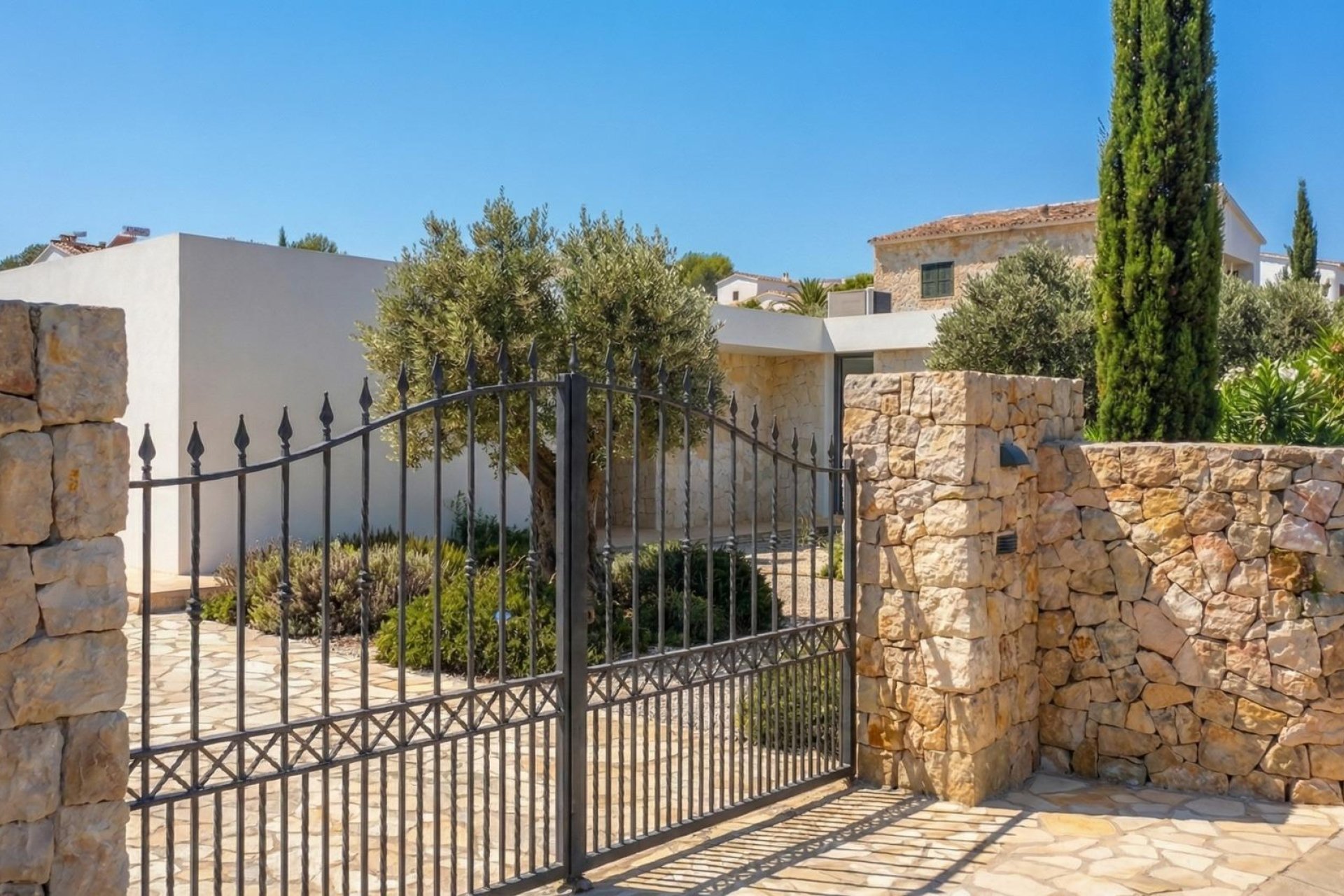 Nybyggnation - Villa -
Aspe - urbanizaciones