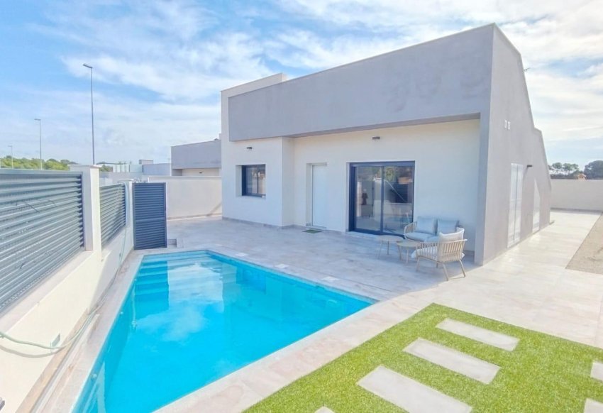 Nybyggnation - Villa -
Pilar de la Horadada - Pinar de Campoverde