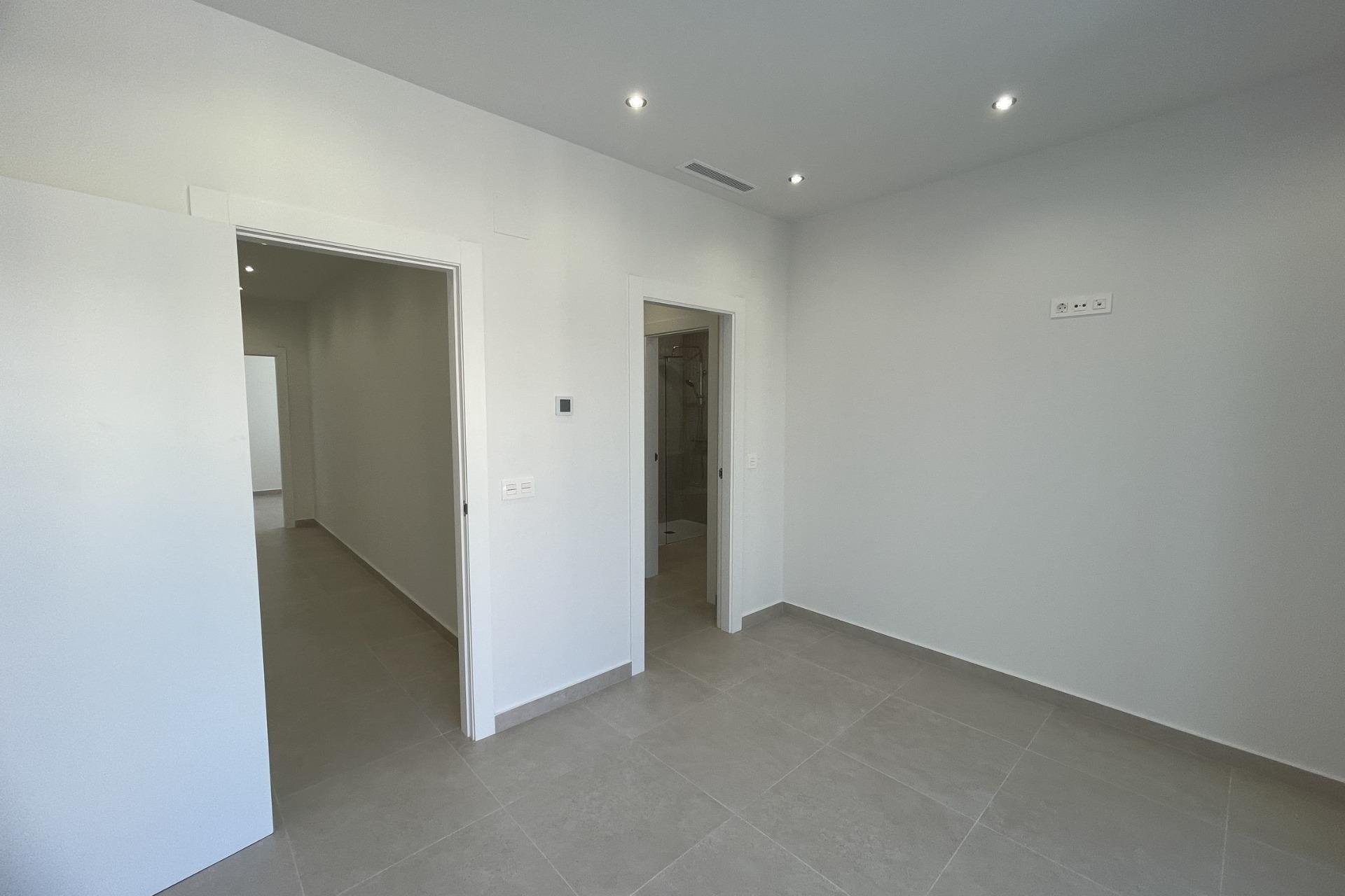 Obra nueva - Detached Villa -
Almoradí - Heredades