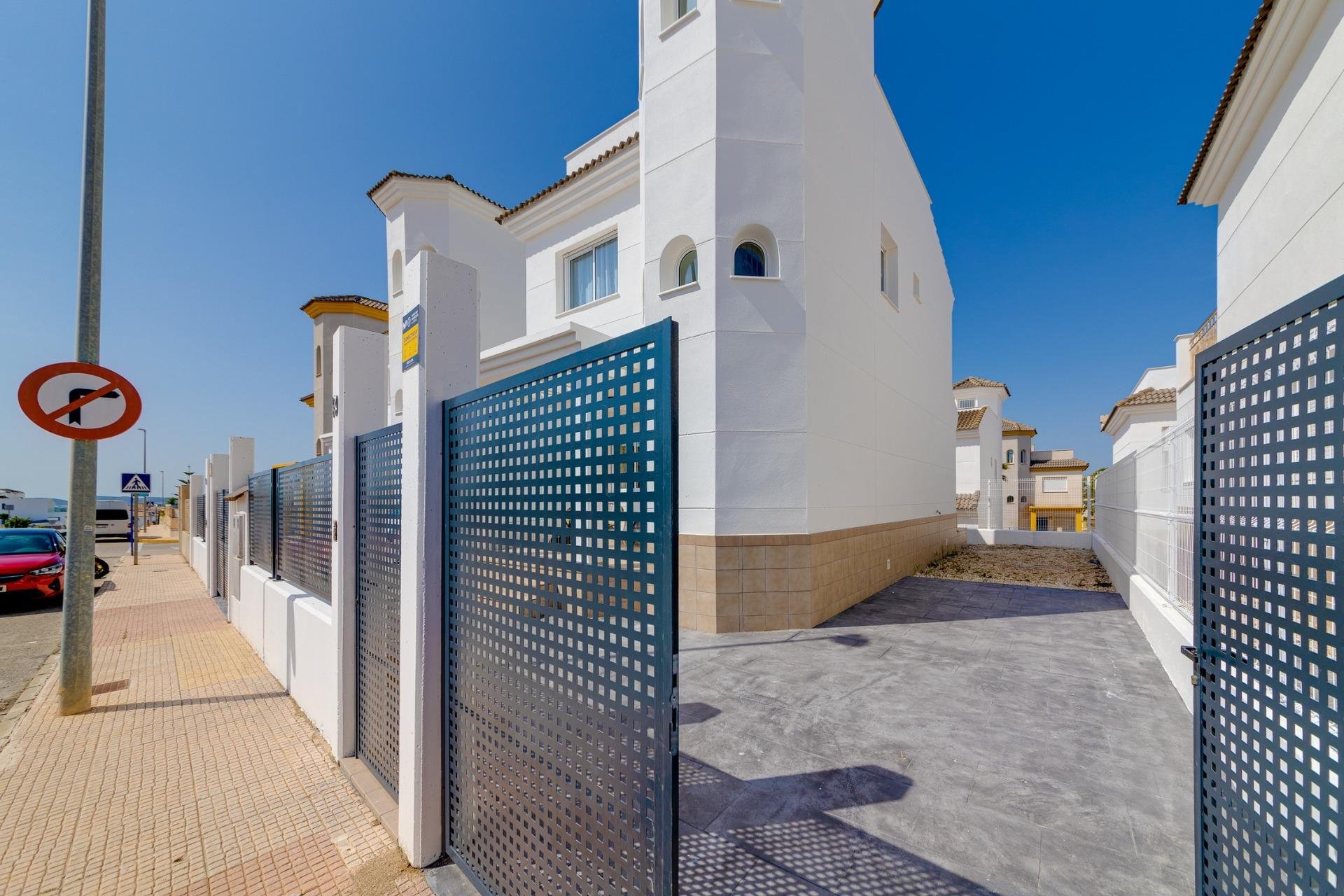 Obra nueva - Detached Villa -
San Fulgencio - El Oasis