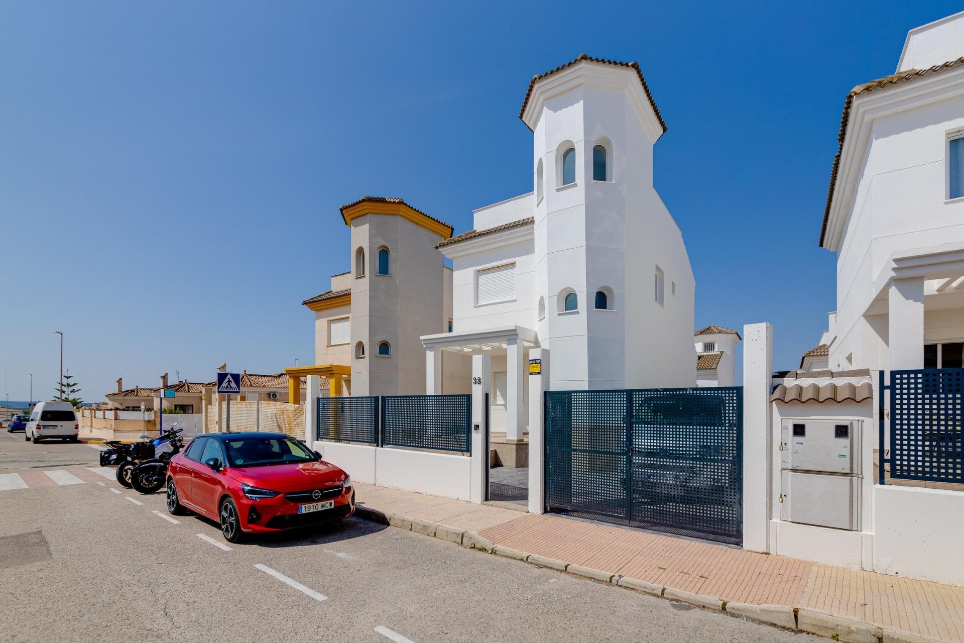 Obra nueva - Detached Villa -
San Fulgencio - El Oasis