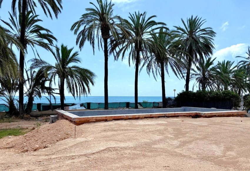 Obra nueva - Villa -
Orihuela Costa - Punta Prima