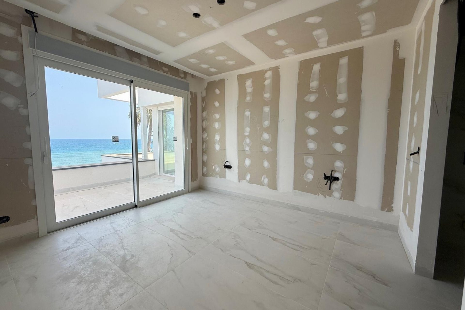 Obra nueva - Villa -
Orihuela Costa - Punta Prima
