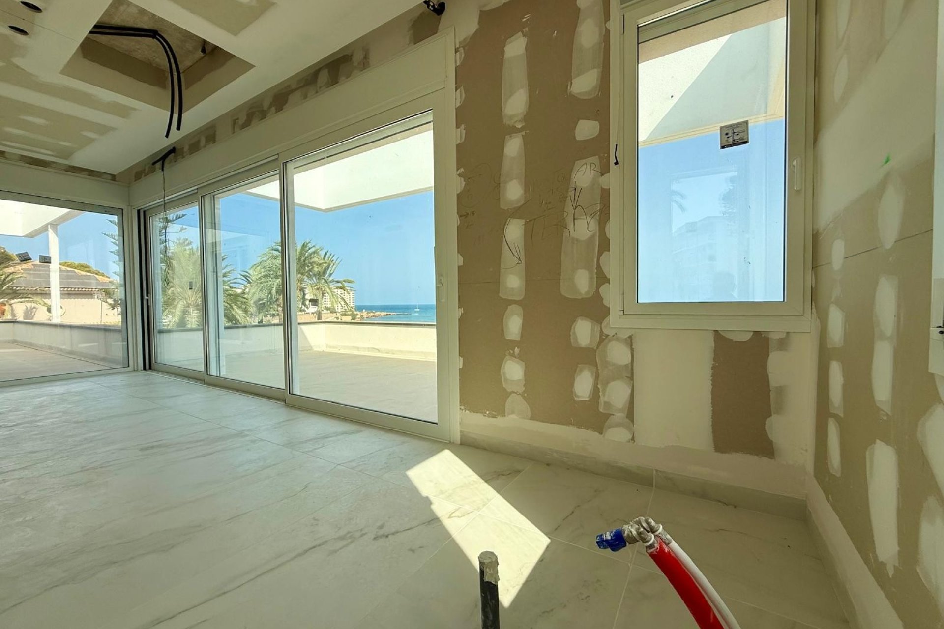 Obra nueva - Villa -
Orihuela Costa - Punta Prima