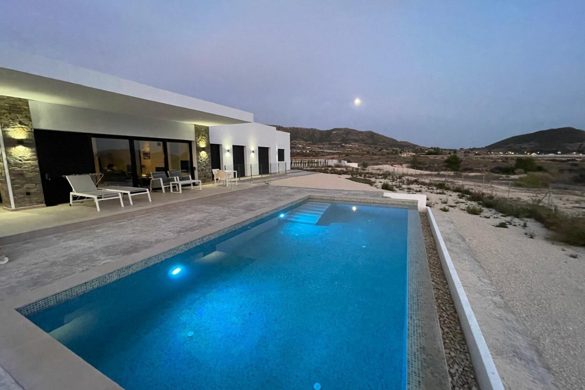 Obra nueva - Villa -
Pinoso - Casas Pastor