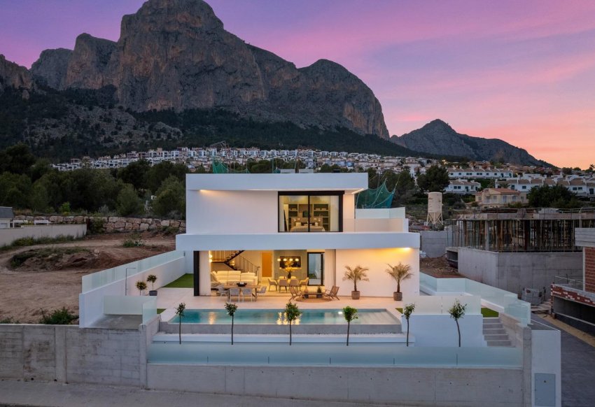 Obra nueva - Villa -
Polop - Urbanizaciones