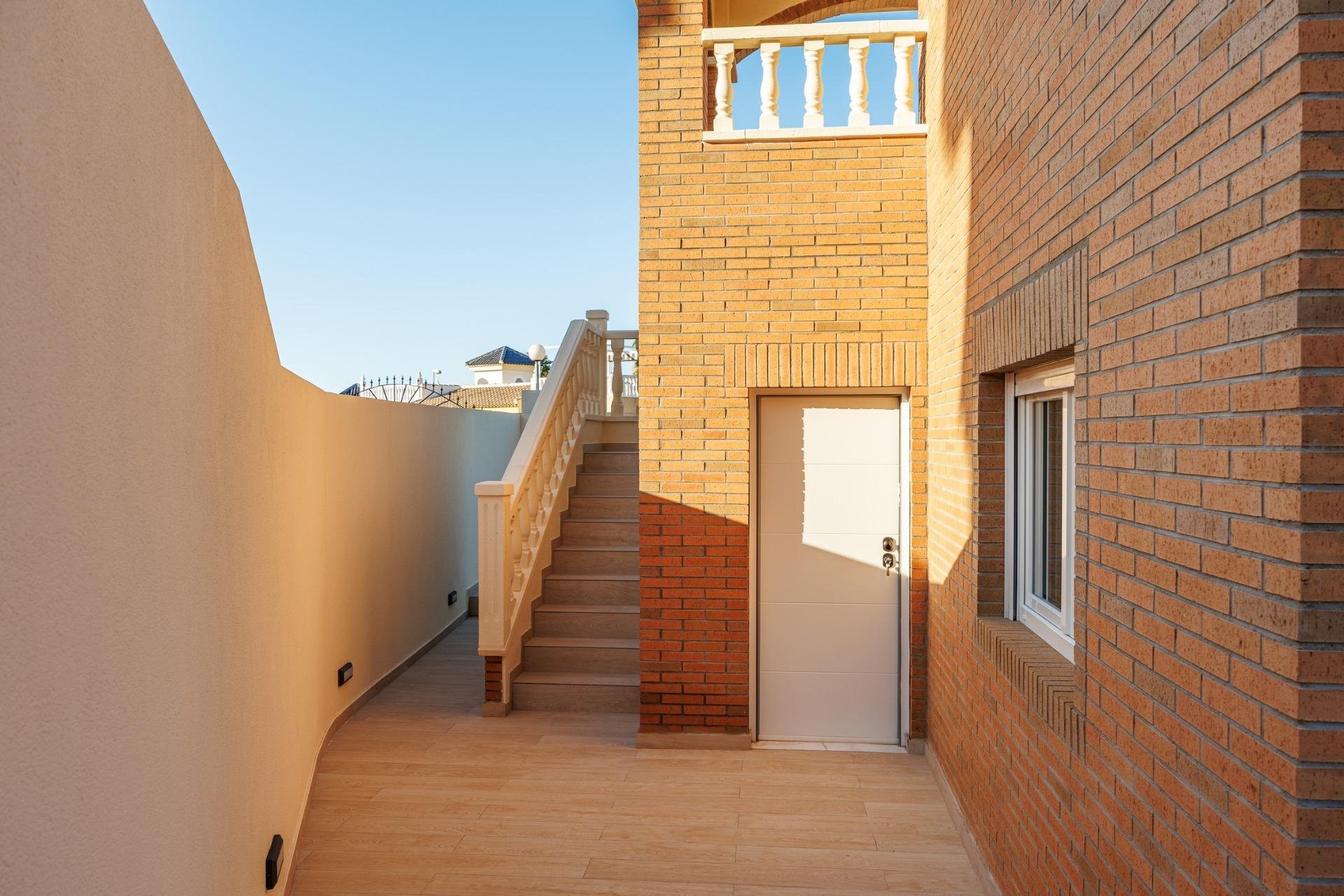 Obra nueva - Villa -
Rojales - Ciudad Quesada