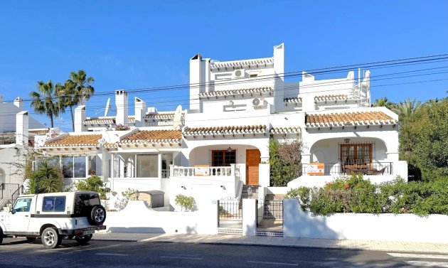Radhus - Återförsäljning - Orihuela Costa -
                Villamartín