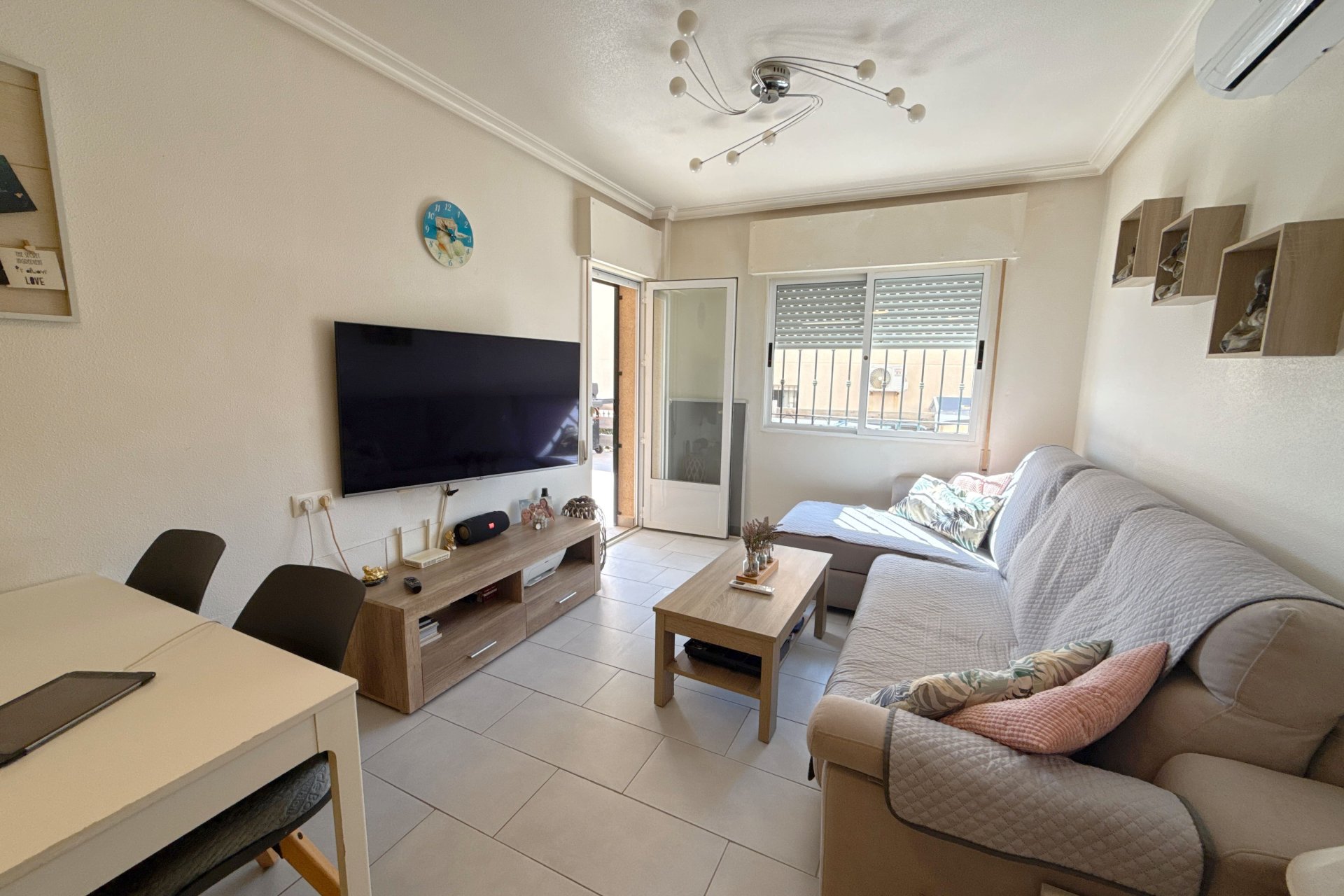 Resale - Apartamento -
Cabo Roig
