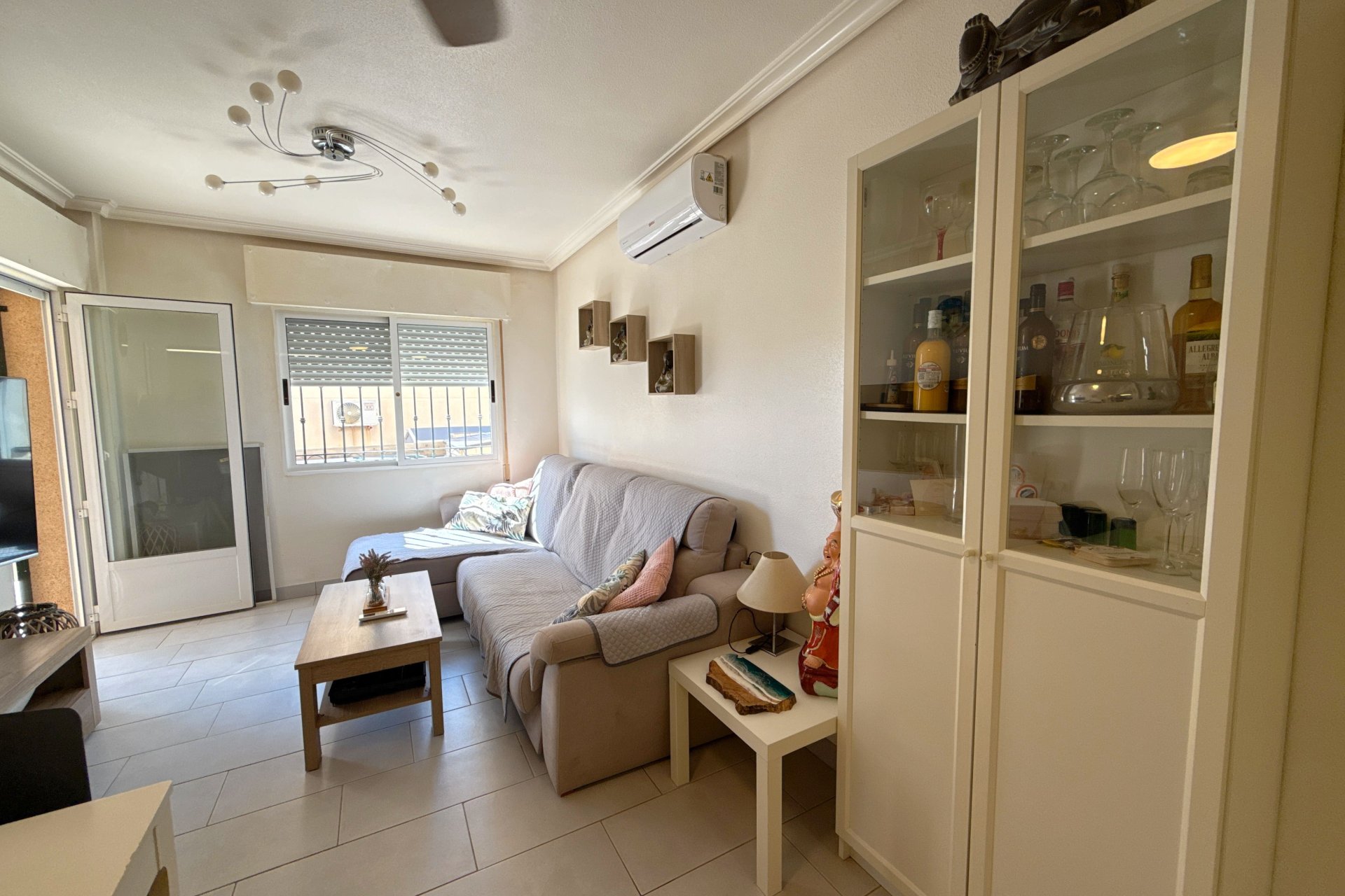 Resale - Apartamento -
Cabo Roig