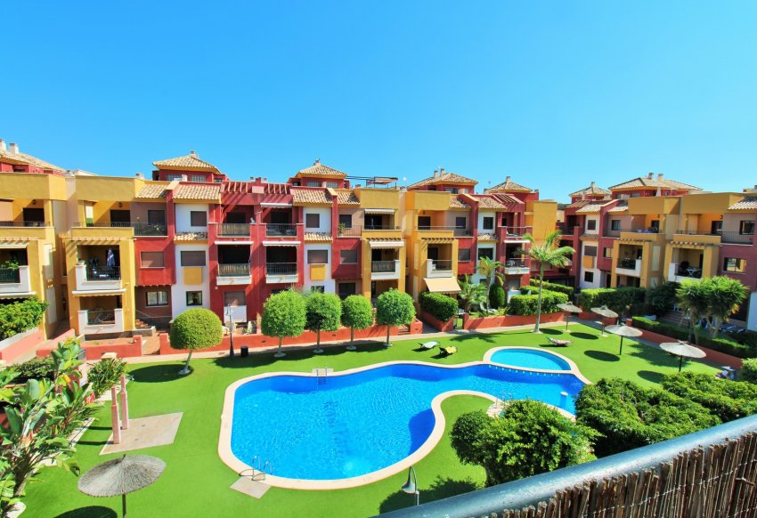 Resale - Apartment -
Cabo Roig