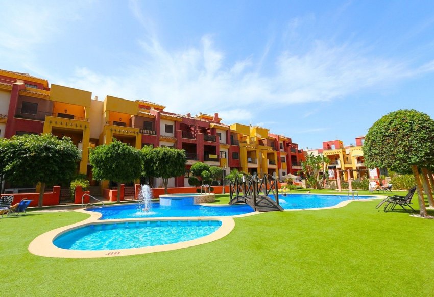 Resale - Apartment -
Cabo Roig