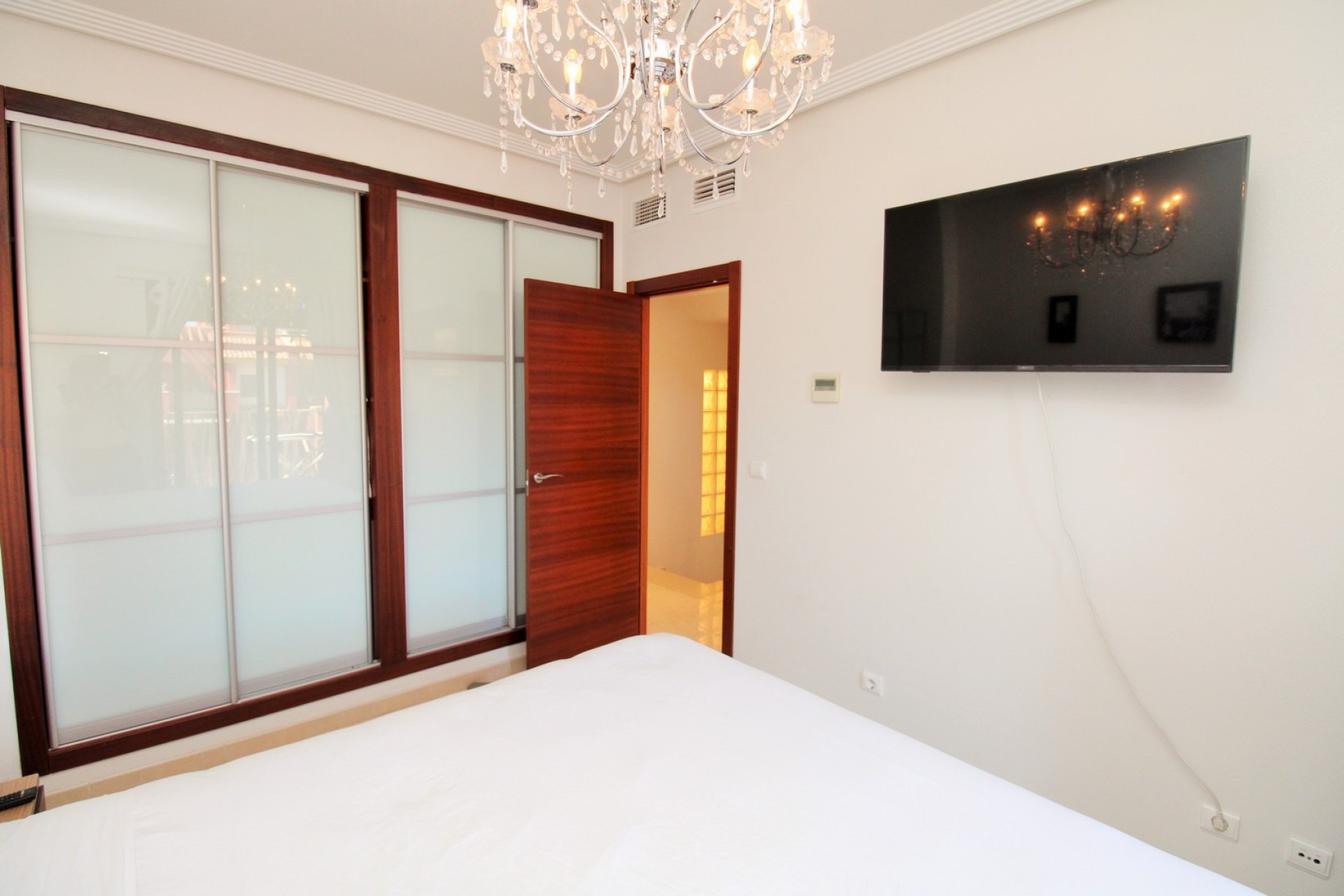 Resale - Apartment -
Cabo Roig