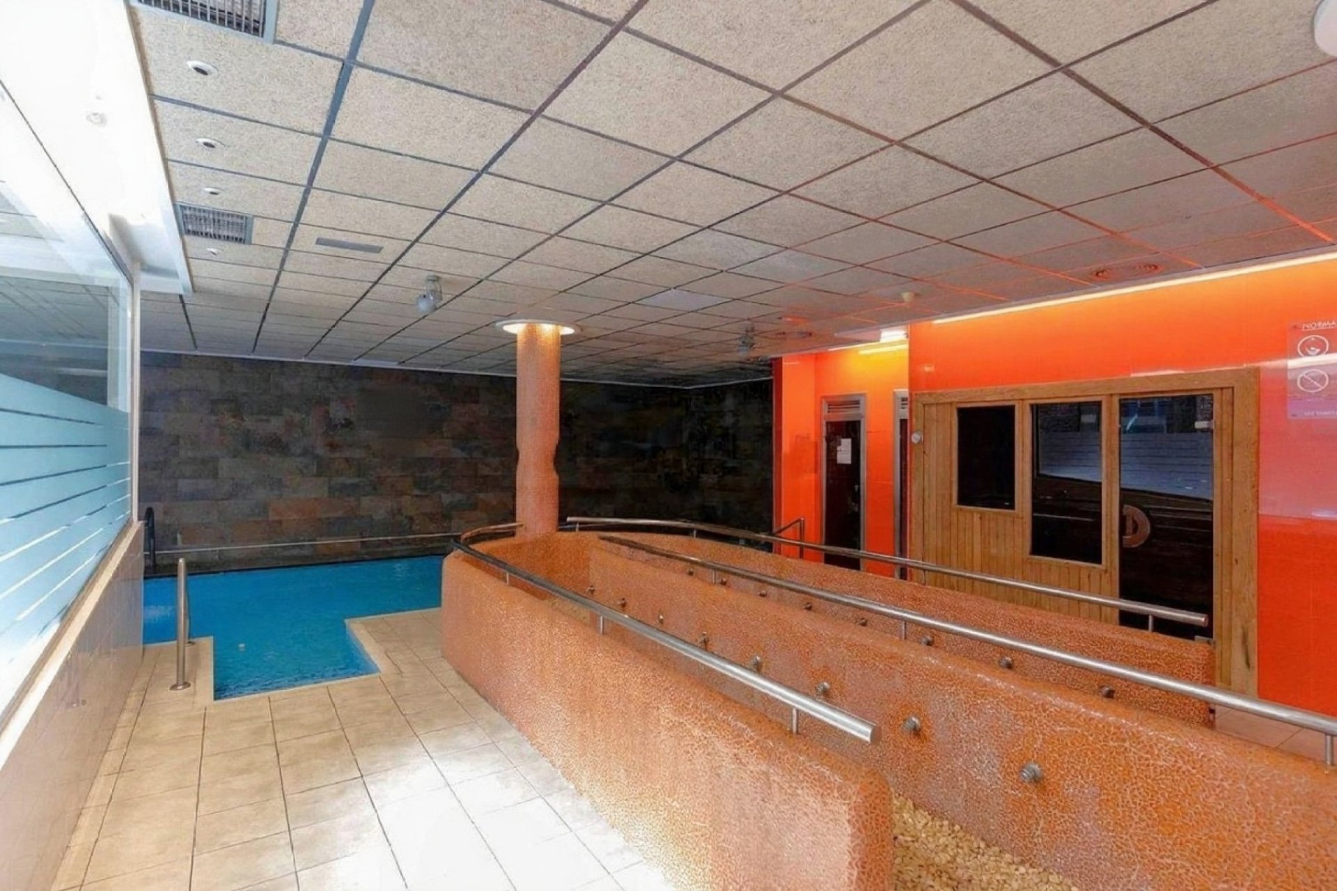 Resale - Apartment -
Cabo Roig