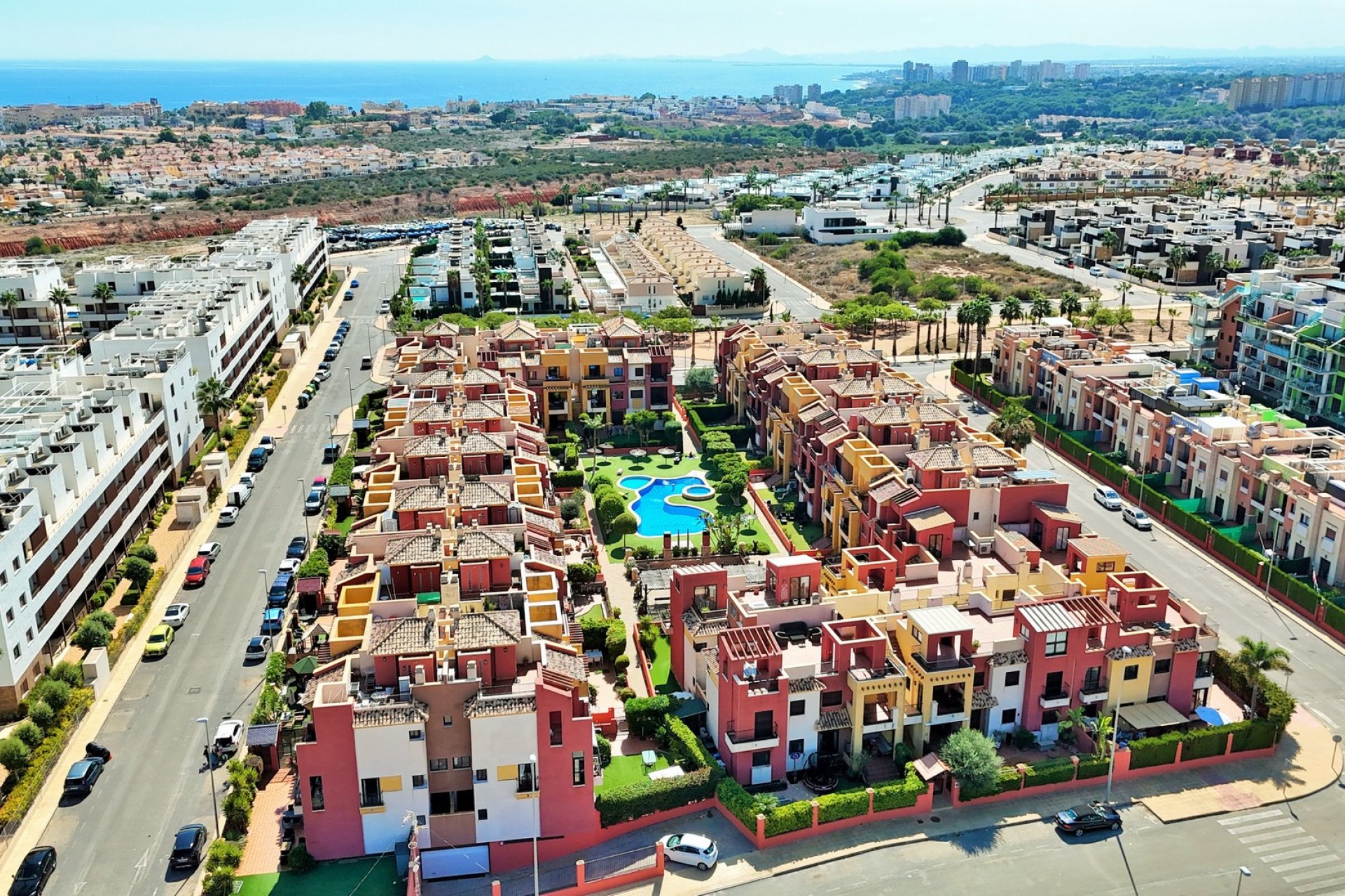Resale - Apartment -
Cabo Roig