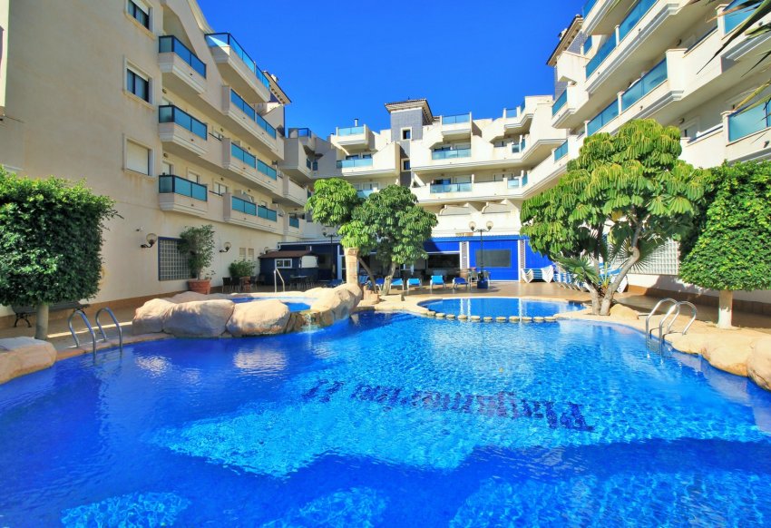 Resale - Apartment -
Cabo Roig