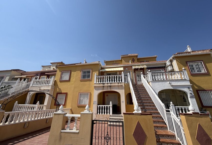 Resale - Apartment -
Cabo Roig