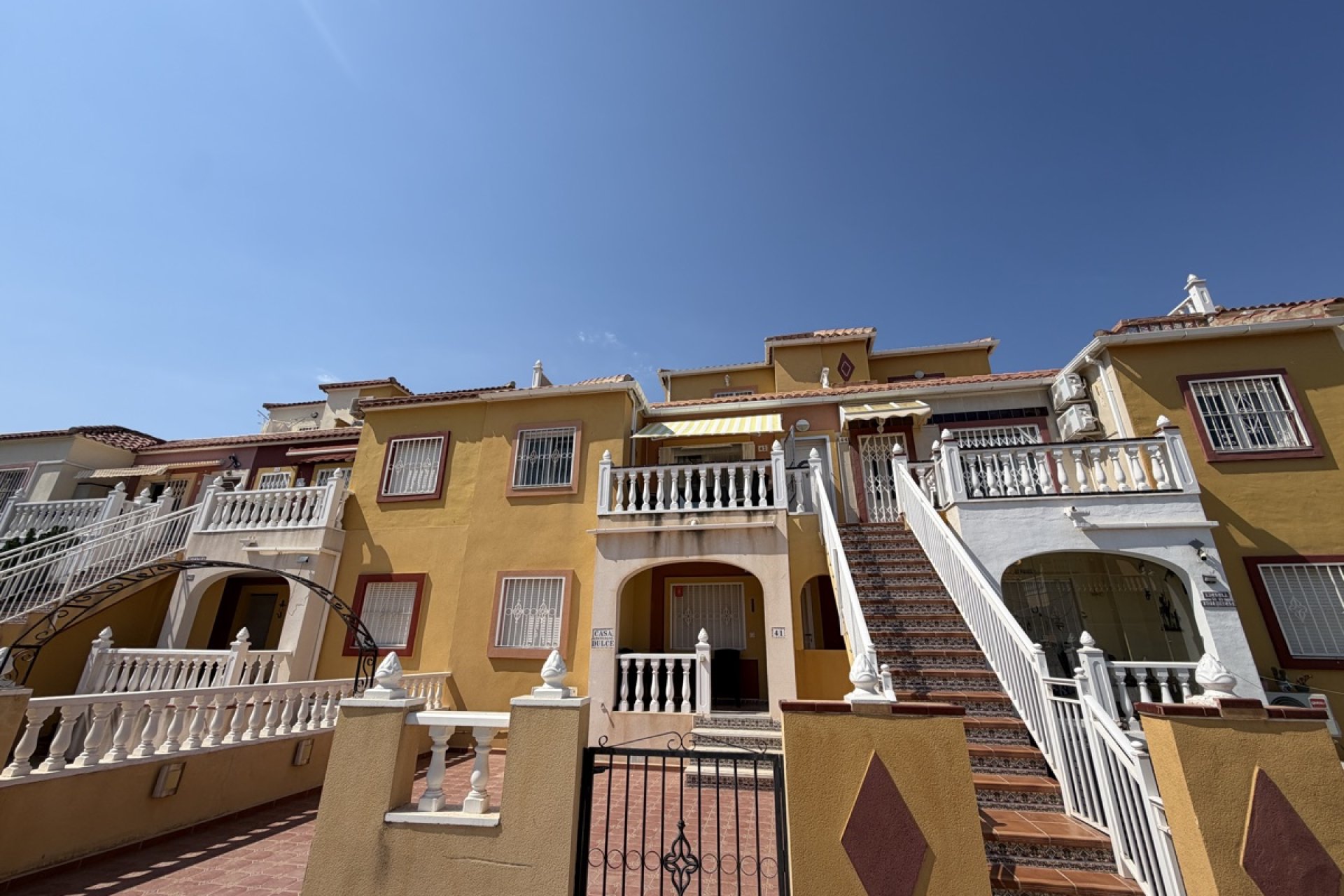 Resale - Apartment -
Cabo Roig