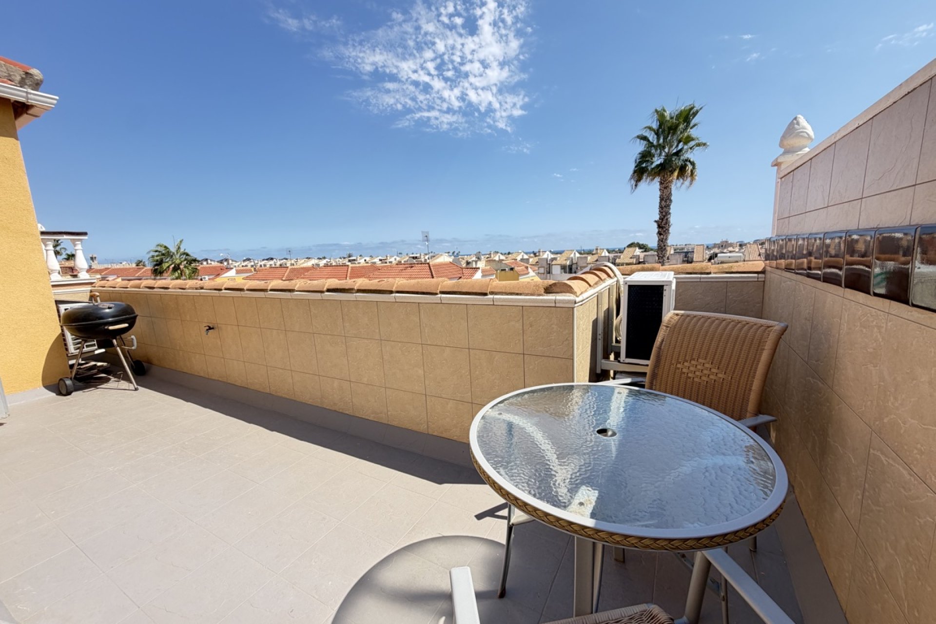 Resale - Apartment -
Cabo Roig