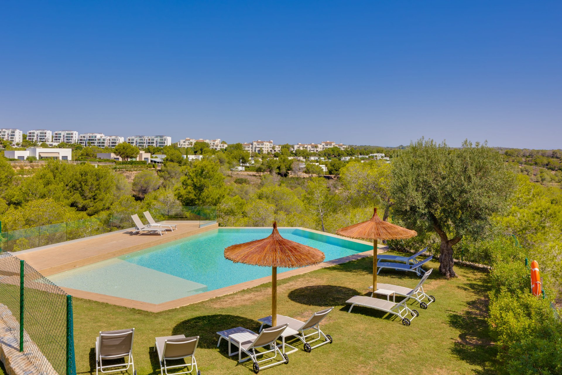 Resale - Apartment -
Campoamor - Las Colinas Golf and Country Club