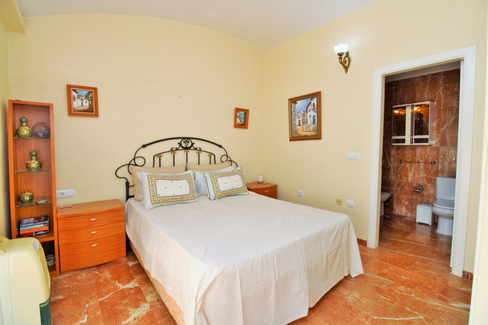 Resale - Apartment -
Las Ramblas