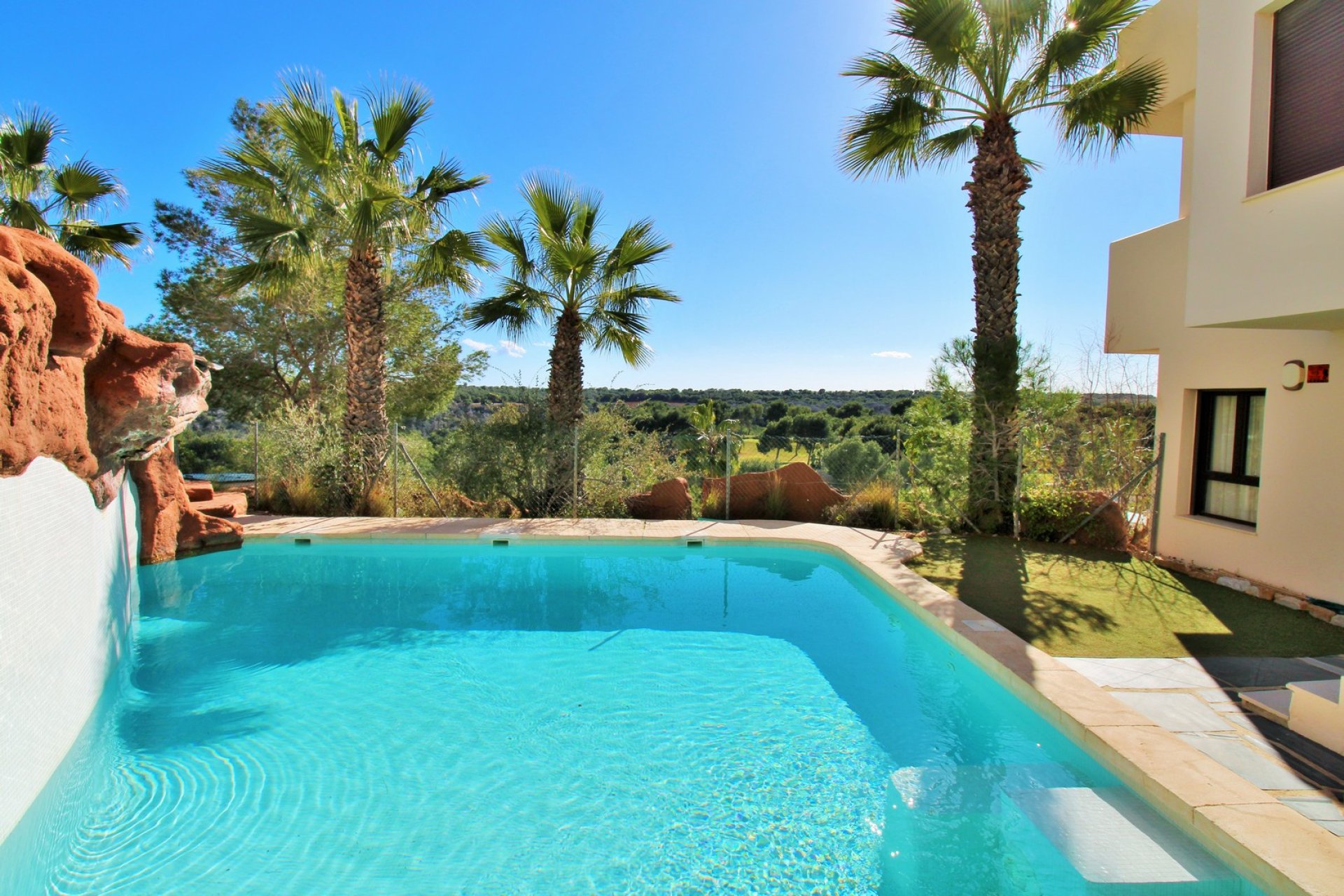 Resale - Apartment -
Las Ramblas