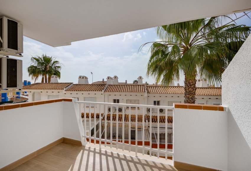 Resale - Apartment -
Orihuela Costa - Dehesa de campoamor