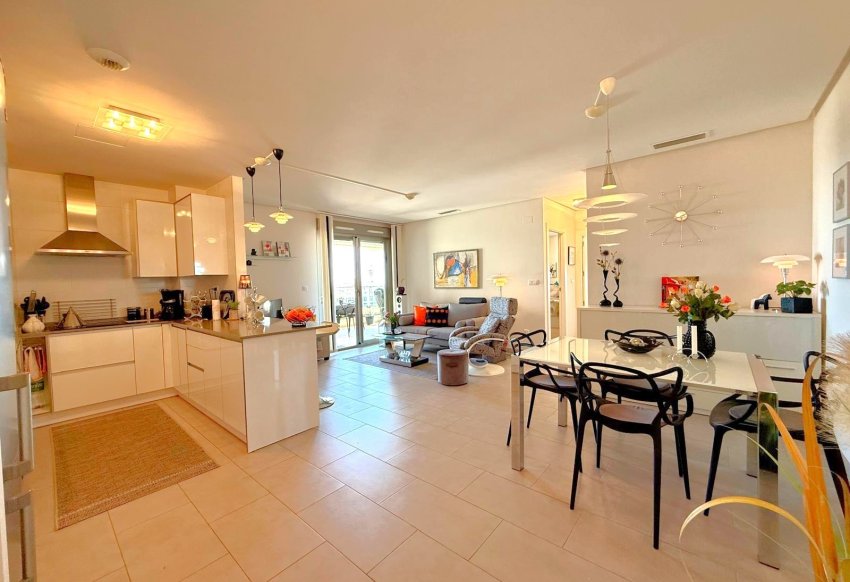 Resale - Apartment -
Orihuela Costa - Los Dolses